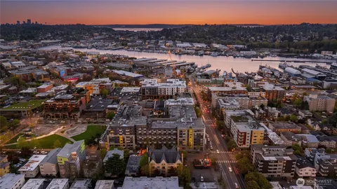 $399,302 | 2250 Northwest 58th Street, Unit 302, Seattle, WA 98107