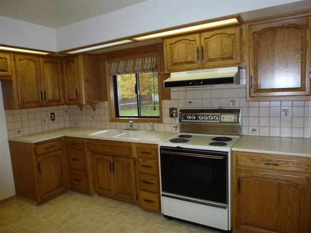 423 North Farr Road Spokane Valley, WA 99206 - Photo 2 of 20