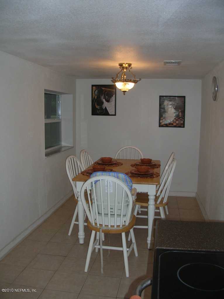 104 Cumbo Road Interlachen, FL 32148 - Photo 14 of 20 Dining
