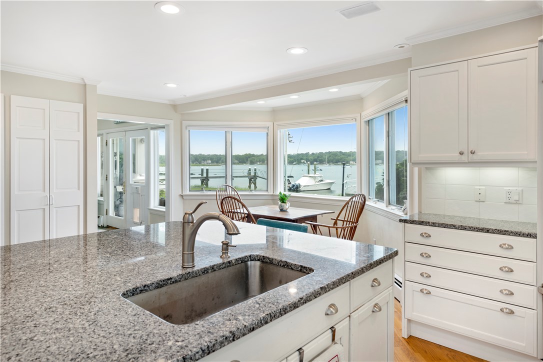 9 Shore Drive Warren, RI 02885 - Photo 11 of 36