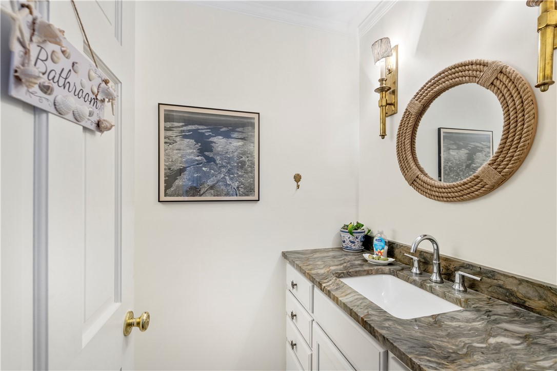 9 Shore Drive Warren, RI 02885 - Photo 13 of 36