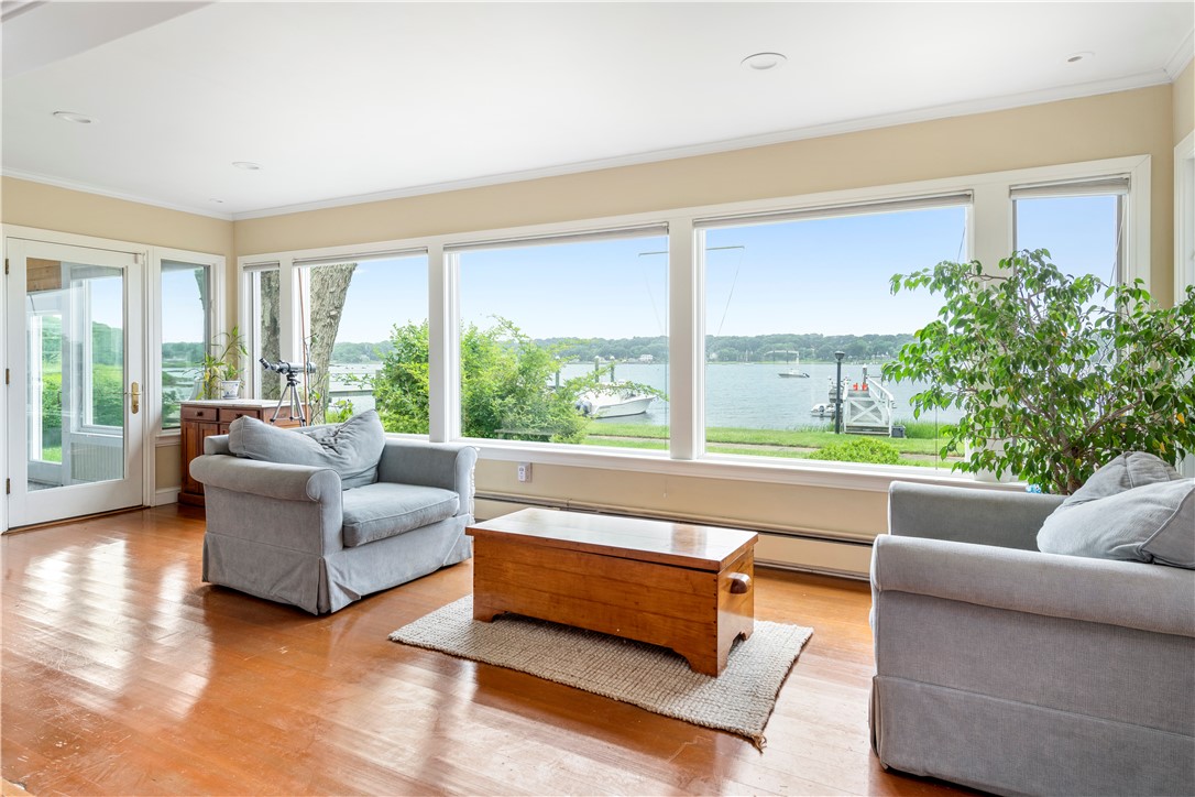 9 Shore Drive Warren, RI 02885 - Photo 5 of 36