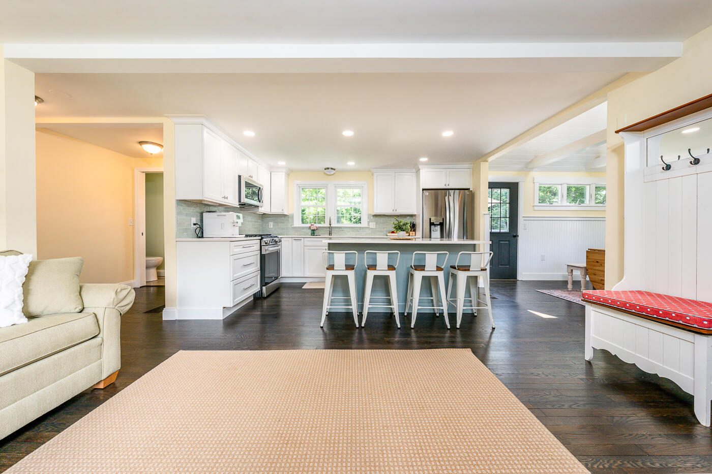 10 Benjamin Road South Dennis, MA 02660 - Photo 12 of 30 livroom2 (2)