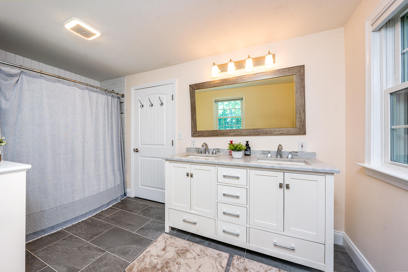 10 Benjamin Road South Dennis, MA 02660 - Photo 13 of 30 1stbedroombath (1)