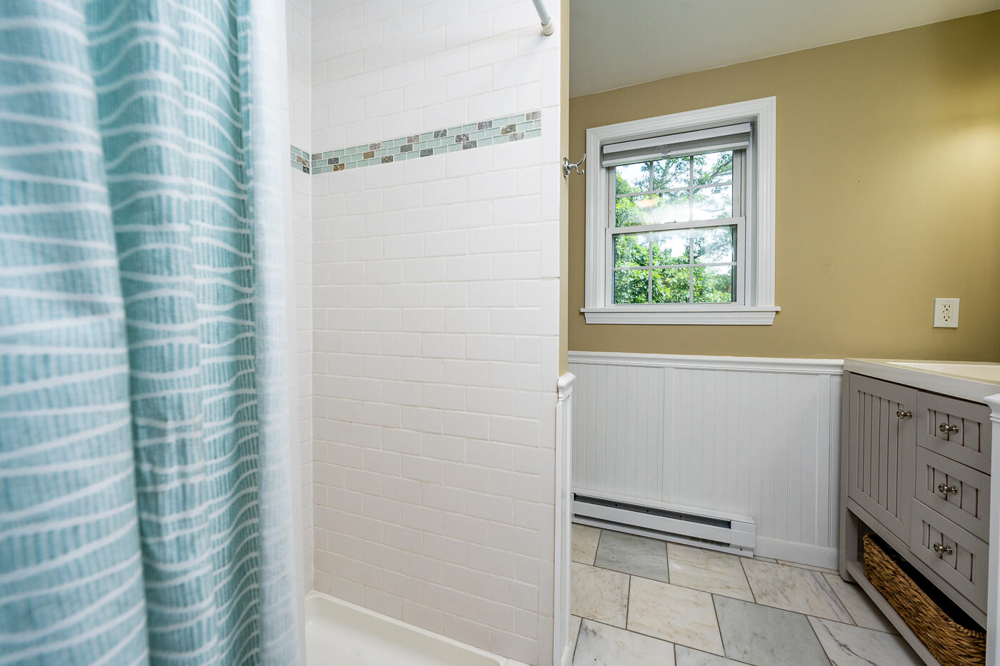 10 Benjamin Road South Dennis, MA 02660 - Photo 18 of 30 upperbath (1)