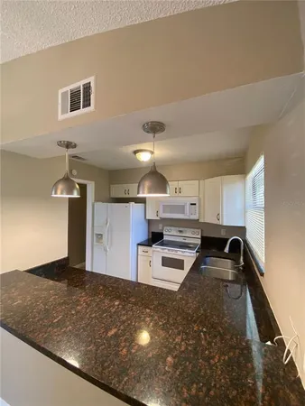 $1,950 | 804 Orchid Avenue, Tampa, FL 33612