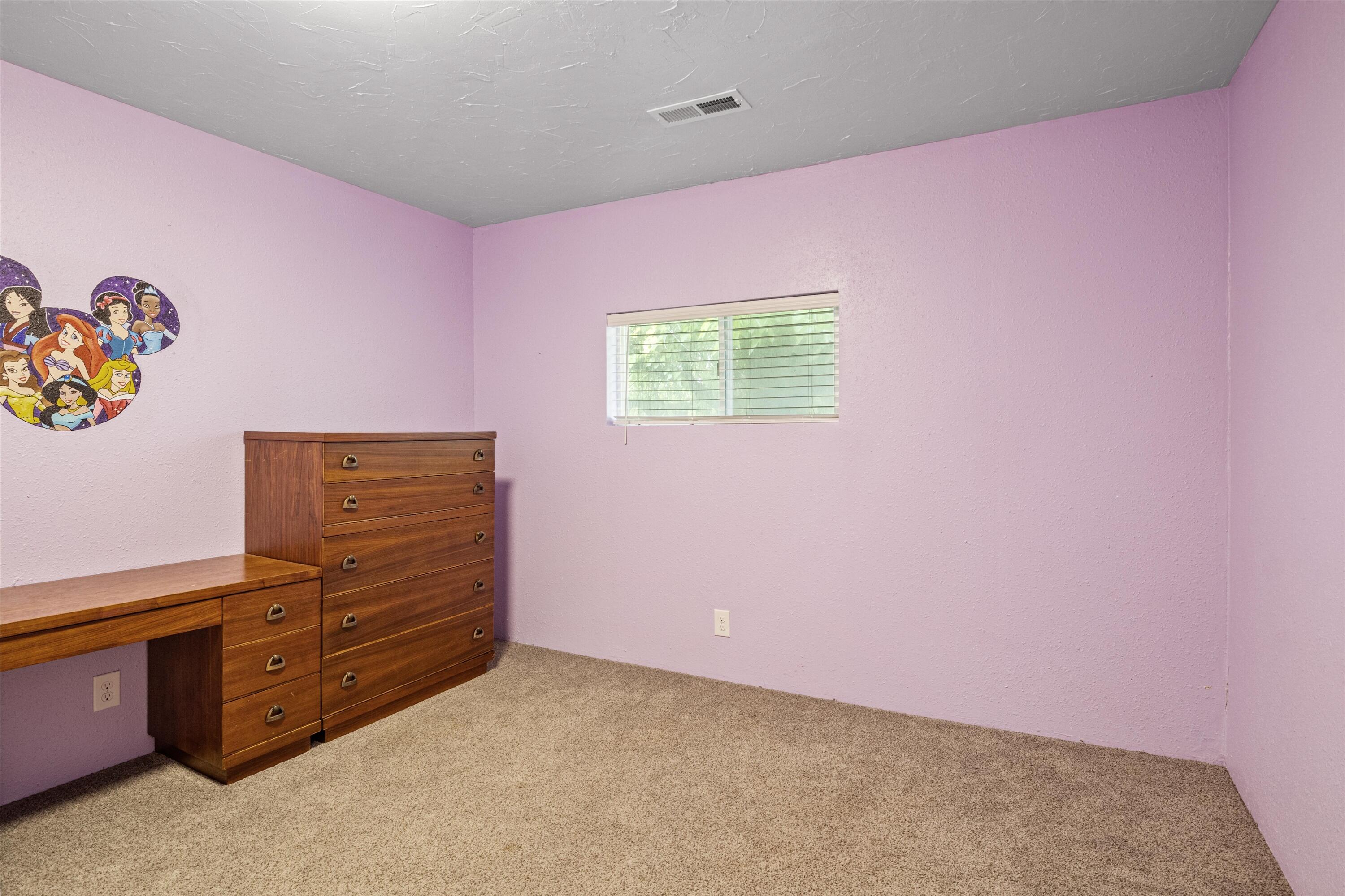 6355 Harold Road Central Point, OR 97502 - Photo 14 of 27 a view of room with toys