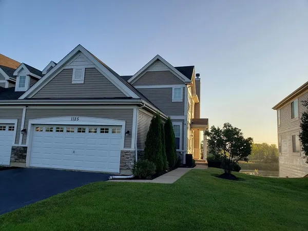 $349,995 | 1125 Hampton Lane, Yorkville, IL 60560