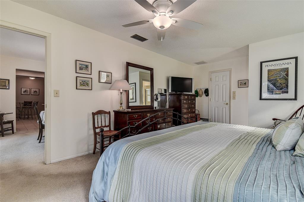 9078 134th Way Seminole, FL 33776 - Photo 15 of 38