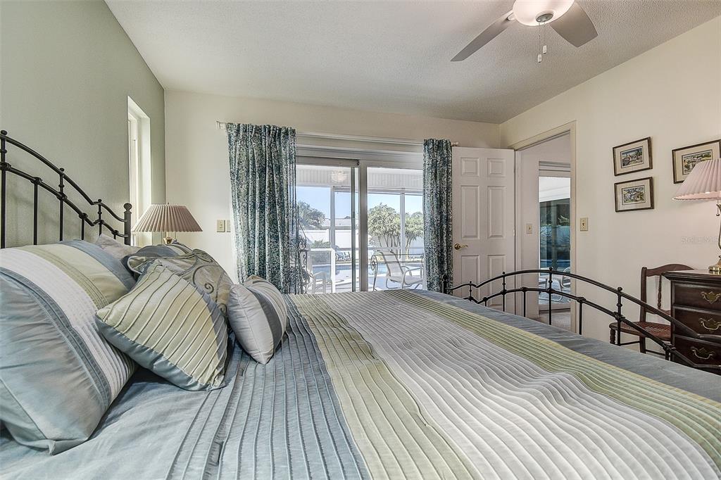 9078 134th Way Seminole, FL 33776 - Photo 16 of 38