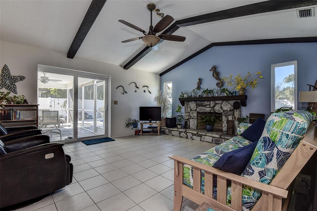 9078 134th Way Seminole, FL 33776 - Photo 23 of 38