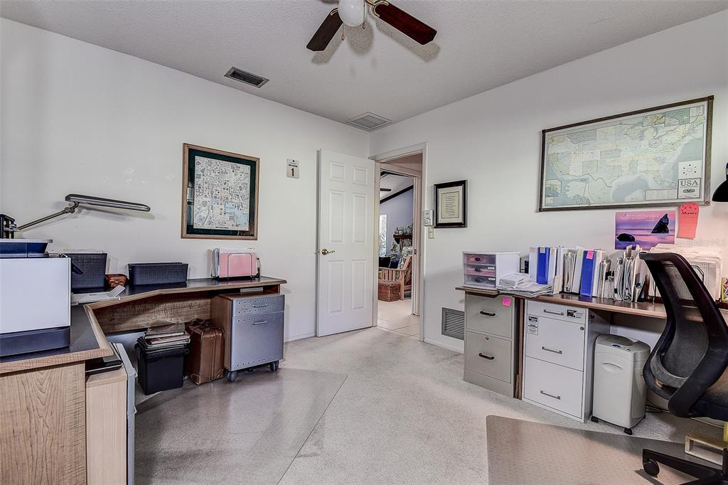 9078 134th Way Seminole, FL 33776 - Photo 31 of 38