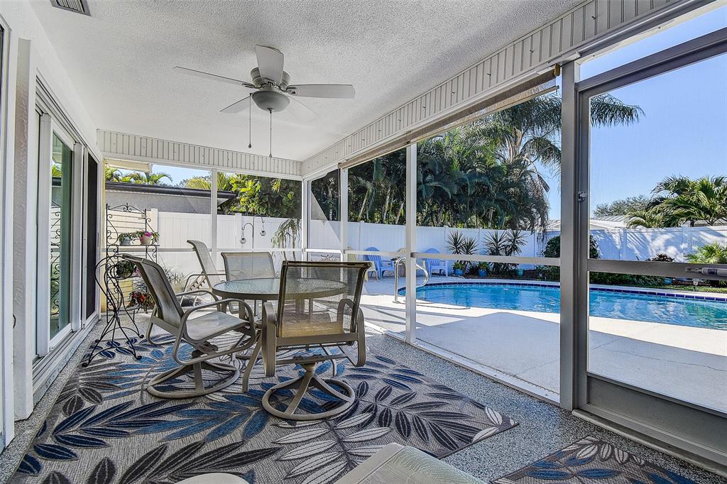 9078 134th Way Seminole, FL 33776 - Photo 32 of 38