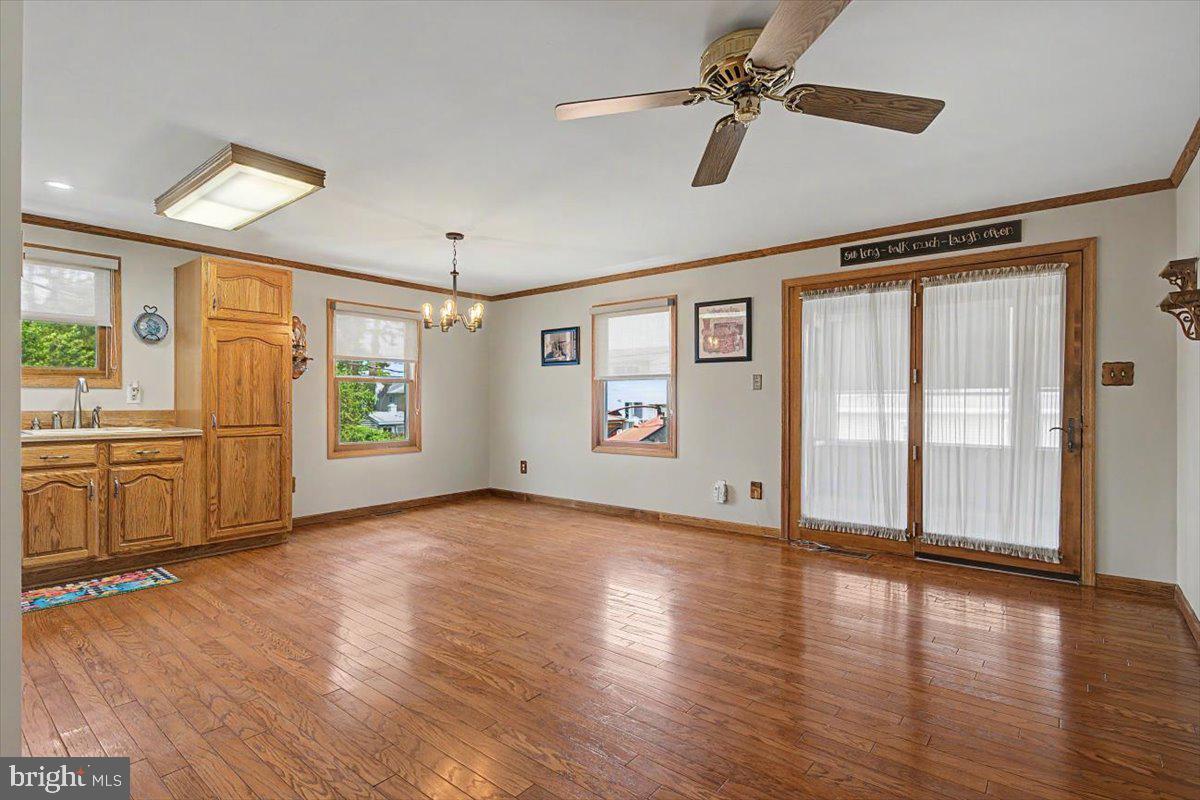 114 Kenmark Road Newark, DE 19713 - Photo 14 of 45 Kitchen with family room & dining area