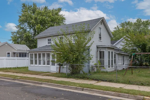 $185,000 | 625 St Cloud Street, La Crosse, WI 54603