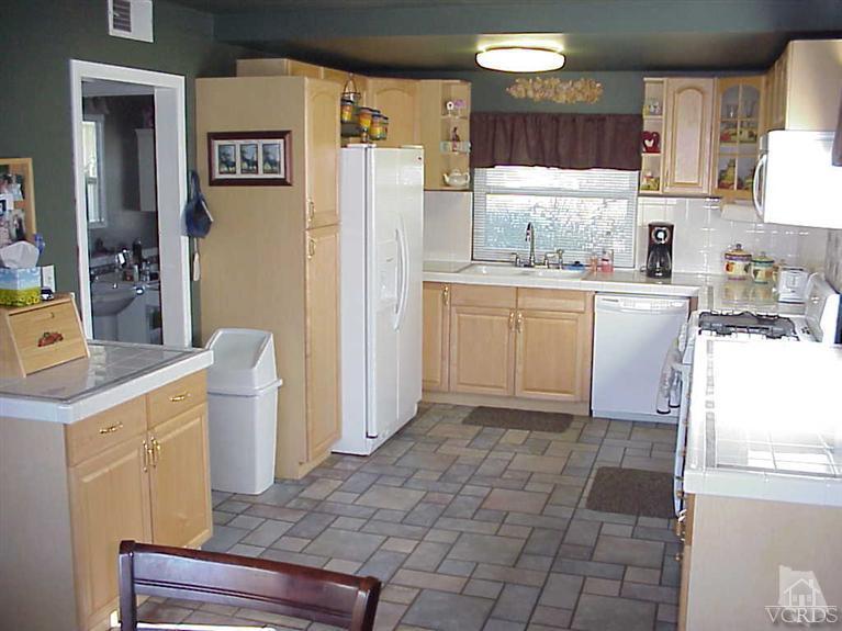 2018 Rhoda Street Simi Valley, CA 93065 - Photo 3 of 14 Additional Photo