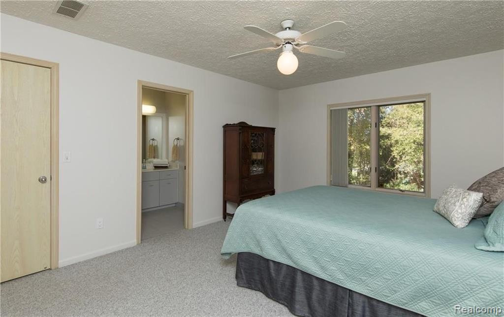 6674 Ridgeview Drive Clarkston, MI 48346 - Photo 27 of 35