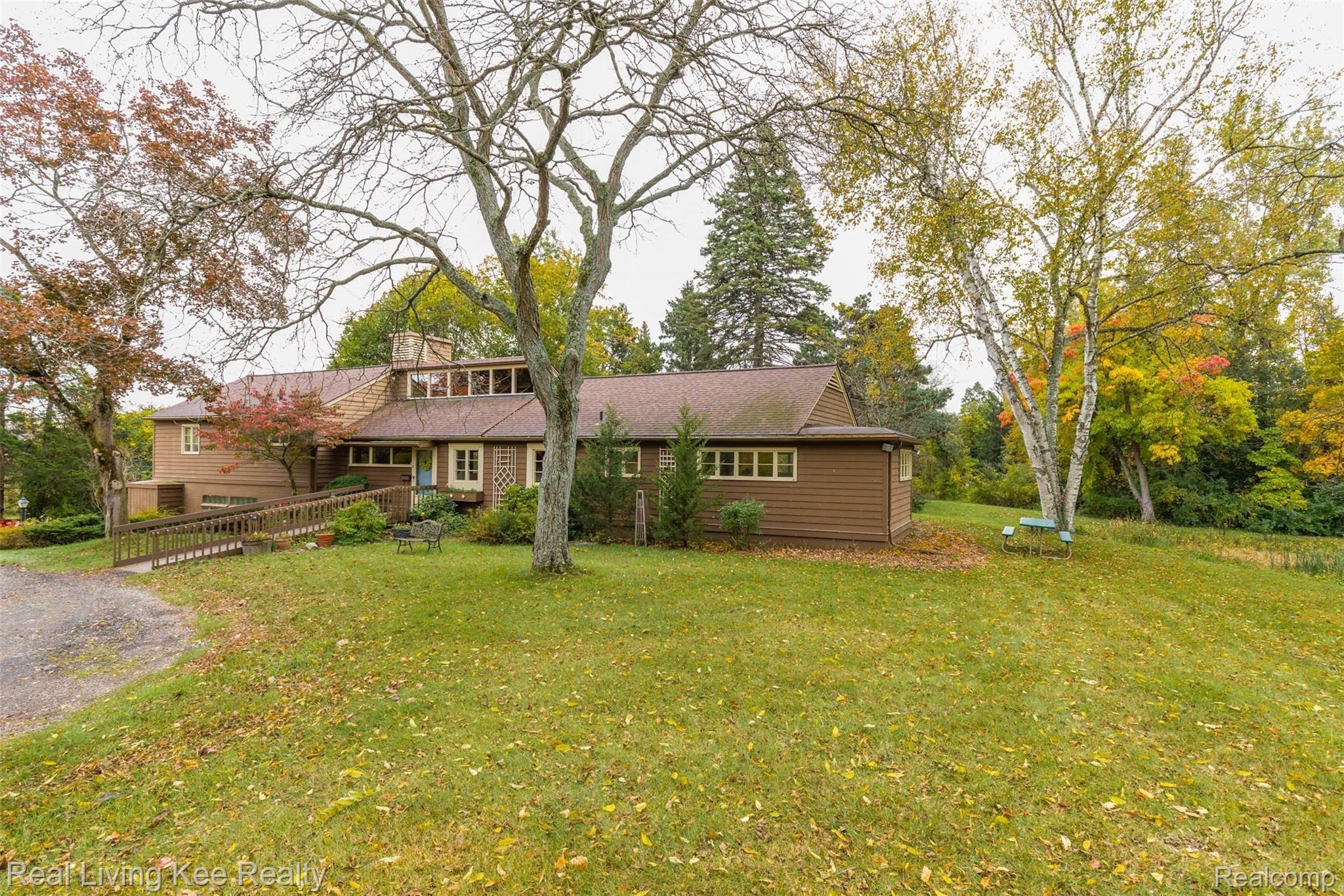 6298 Sheldon Road Rochester, MI 48306 - Photo 43 of 50 6298 Sheldon Rd-30.jpg