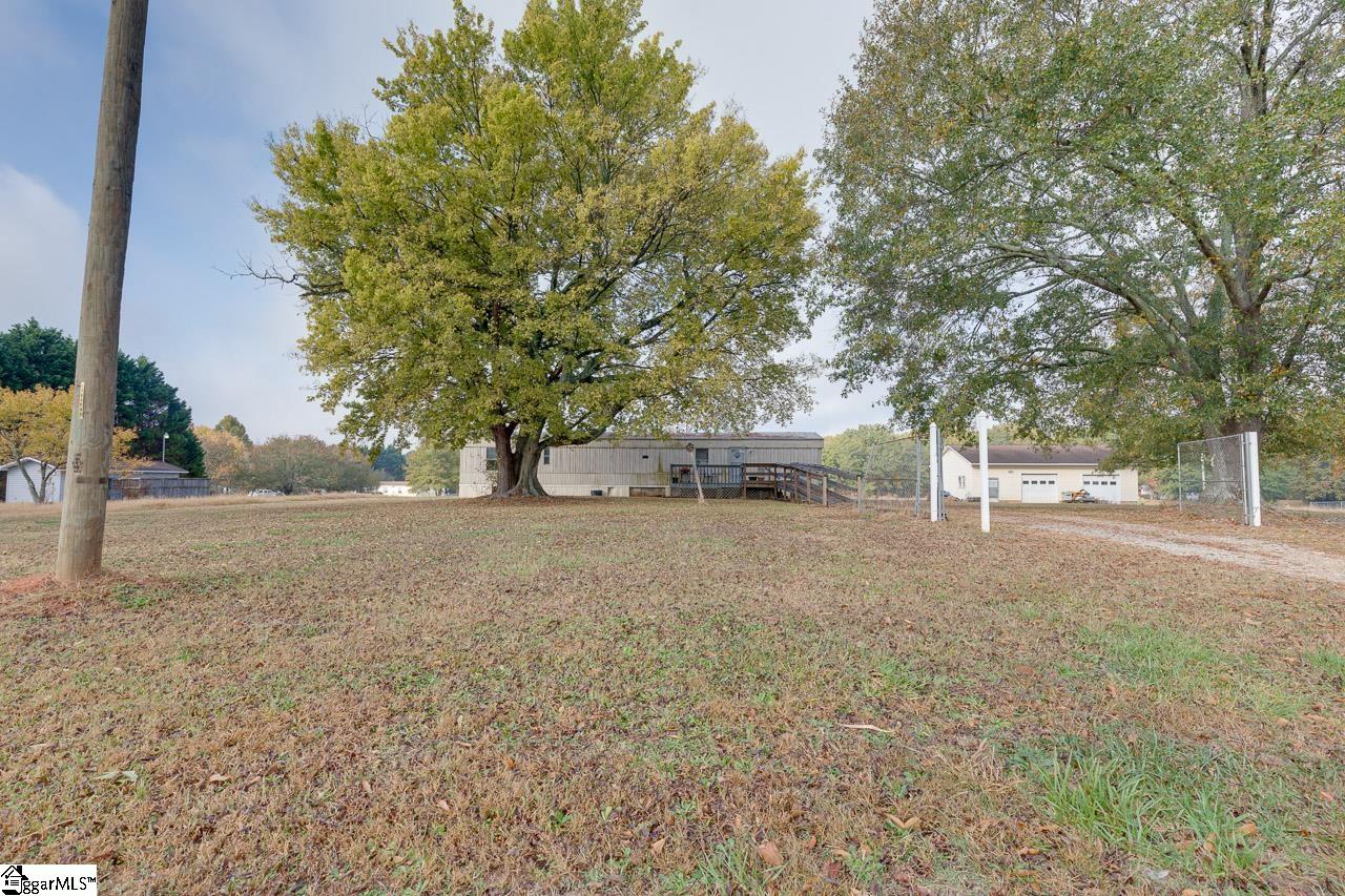 1330 Airline Road Anderson, SC 29624 - Photo 3 of 12