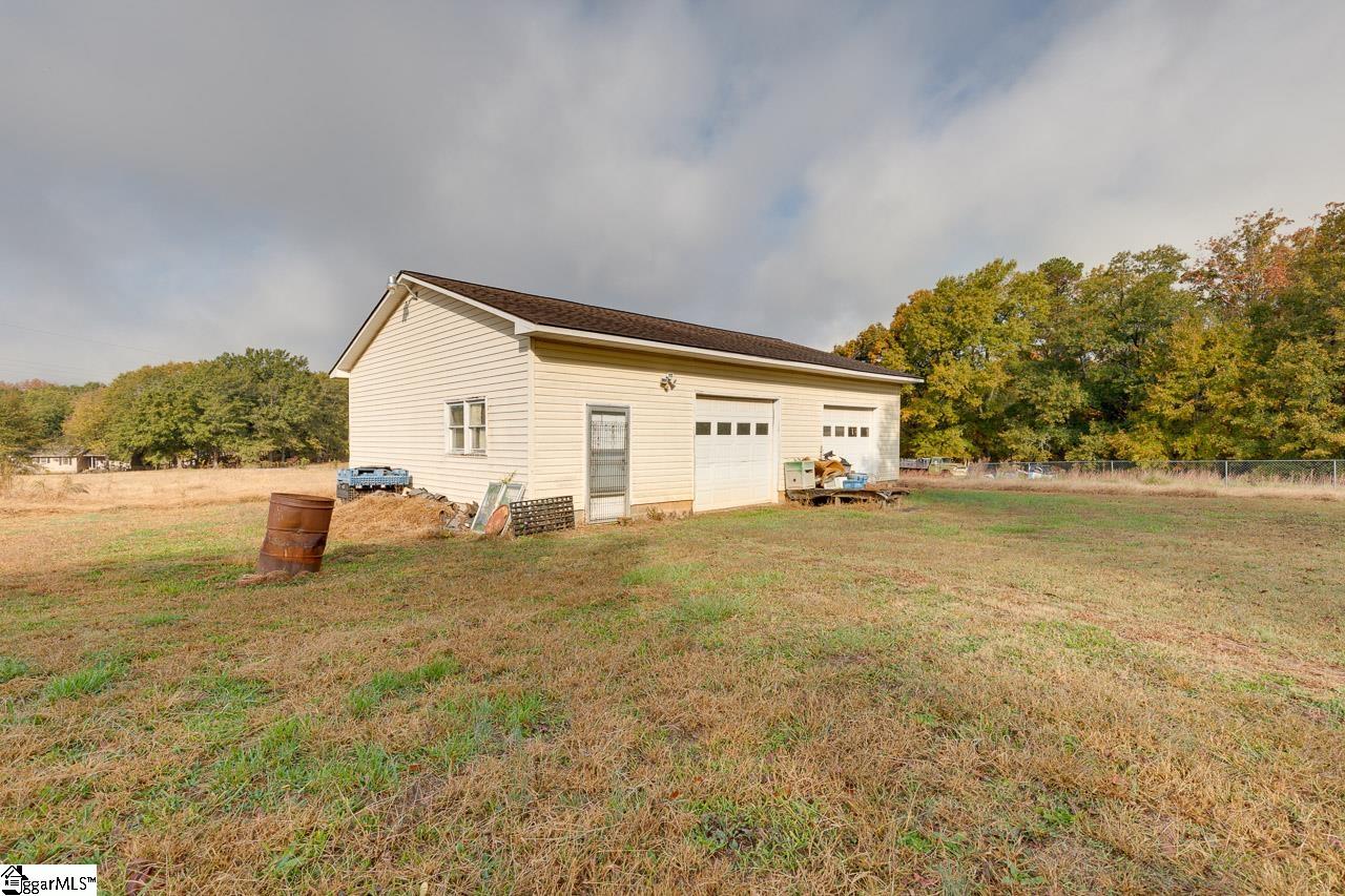 1330 Airline Road Anderson, SC 29624 - Photo 7 of 12