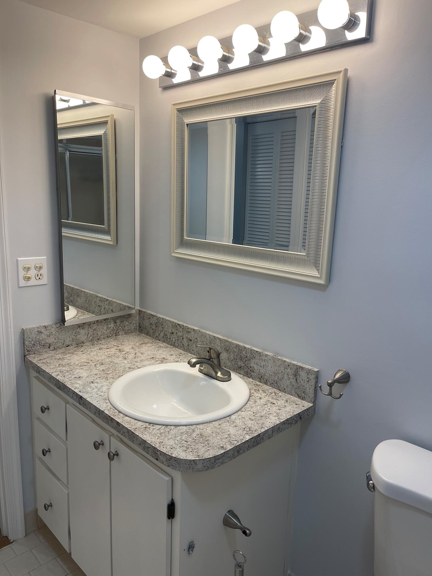 3100 Southeast Pruitt Road, Unit G207 Port St. Lucie, FL 34952 - Photo 10 of 17 Guest Bathroom