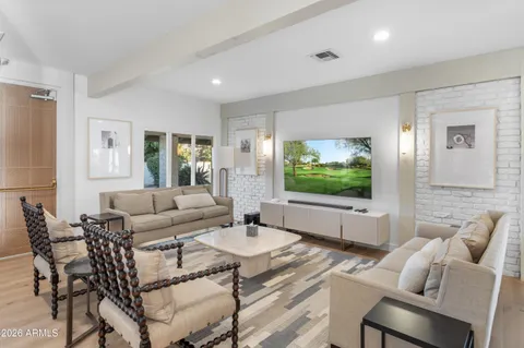 $1,100,000 | 5762 North Scottsdale Road, Paradise Valley, AZ 85253