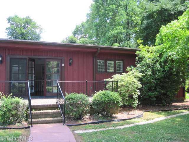 209 North Edgewood Road Eden, NC 27288 - Photo 13 of 14 Exterior Back.
