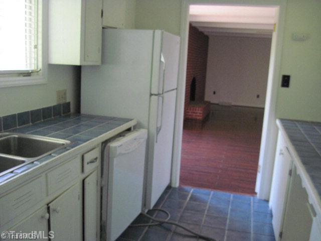 Kitchen. 
