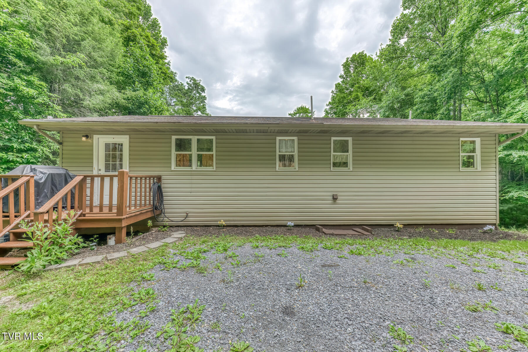 130 Timber Lane Hampton, TN 37658 - Photo 31 of 42 130 Timber Ln-31