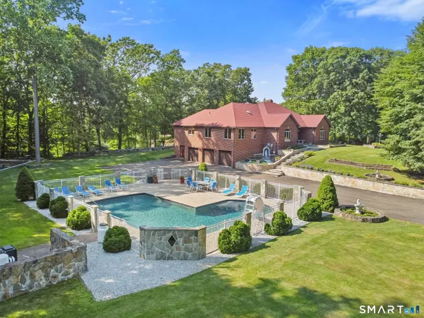 $1,049,000 | 35 Golden Hill Lane, Shelton, CT 06484