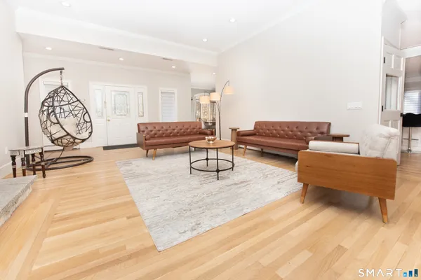 $1,049,000 | 35 Golden Hill Lane, Shelton, CT 06484