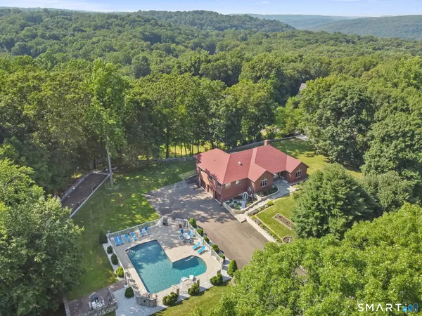 $1,049,000 | 35 Golden Hill Lane, Shelton, CT 06484