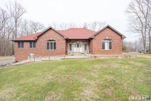 $1,049,000 | 35 Golden Hill Lane, Shelton, CT 06484