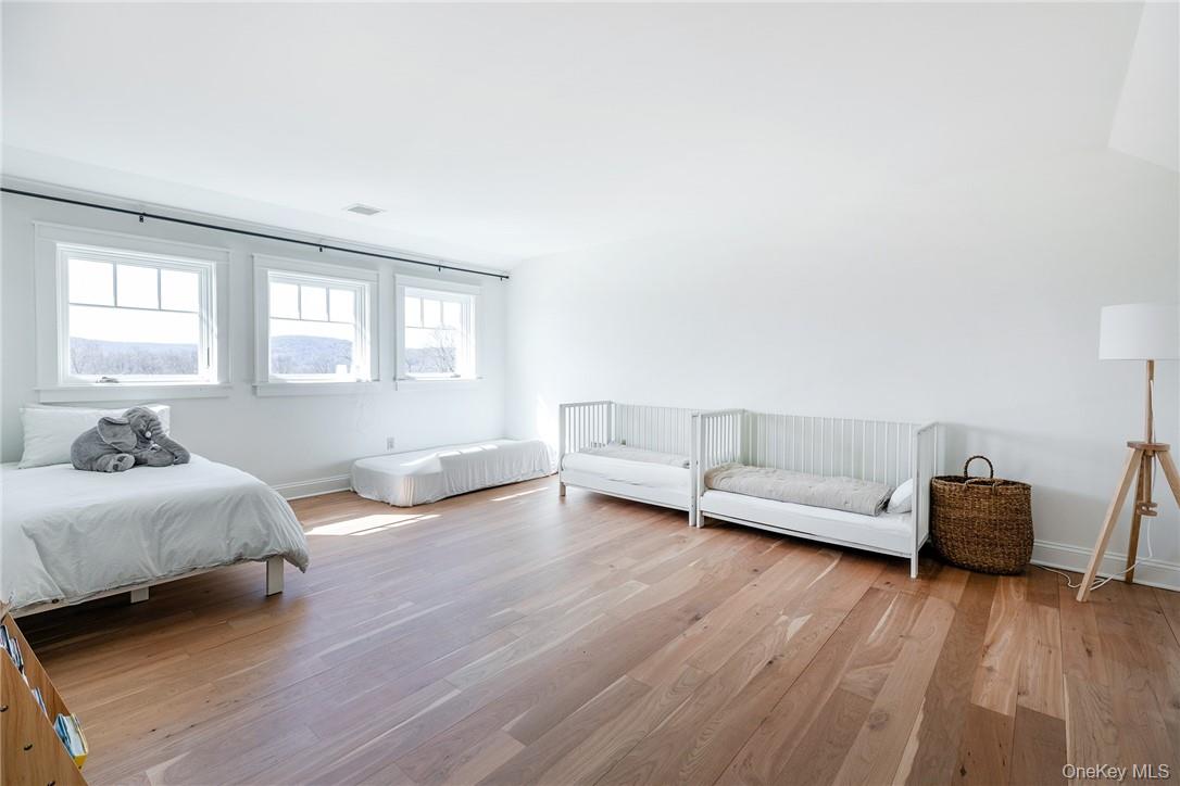 121 Quaker Hill Road Pawling, NY 12564 - Photo 24 of 37