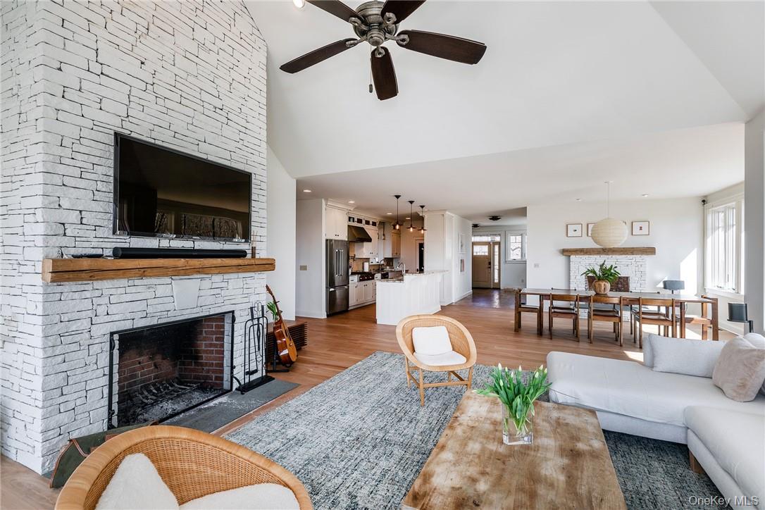 121 Quaker Hill Road Pawling, NY 12564 - Photo 5 of 37