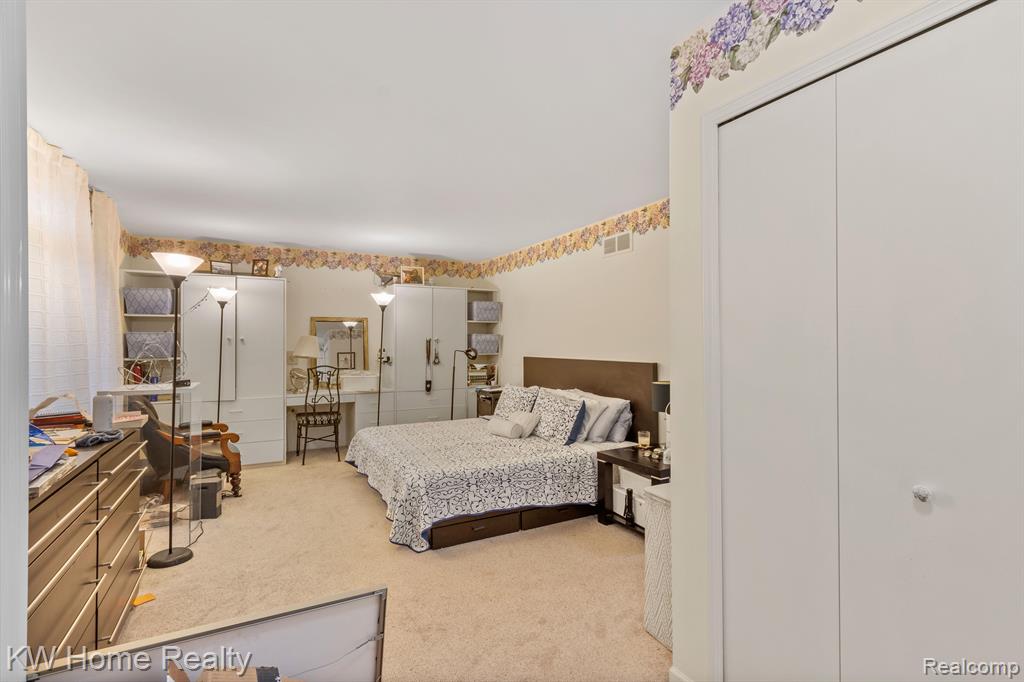29632 Middlebelt Road, Unit 1703 Farmington Hills, MI 48334 - Photo 15 of 30