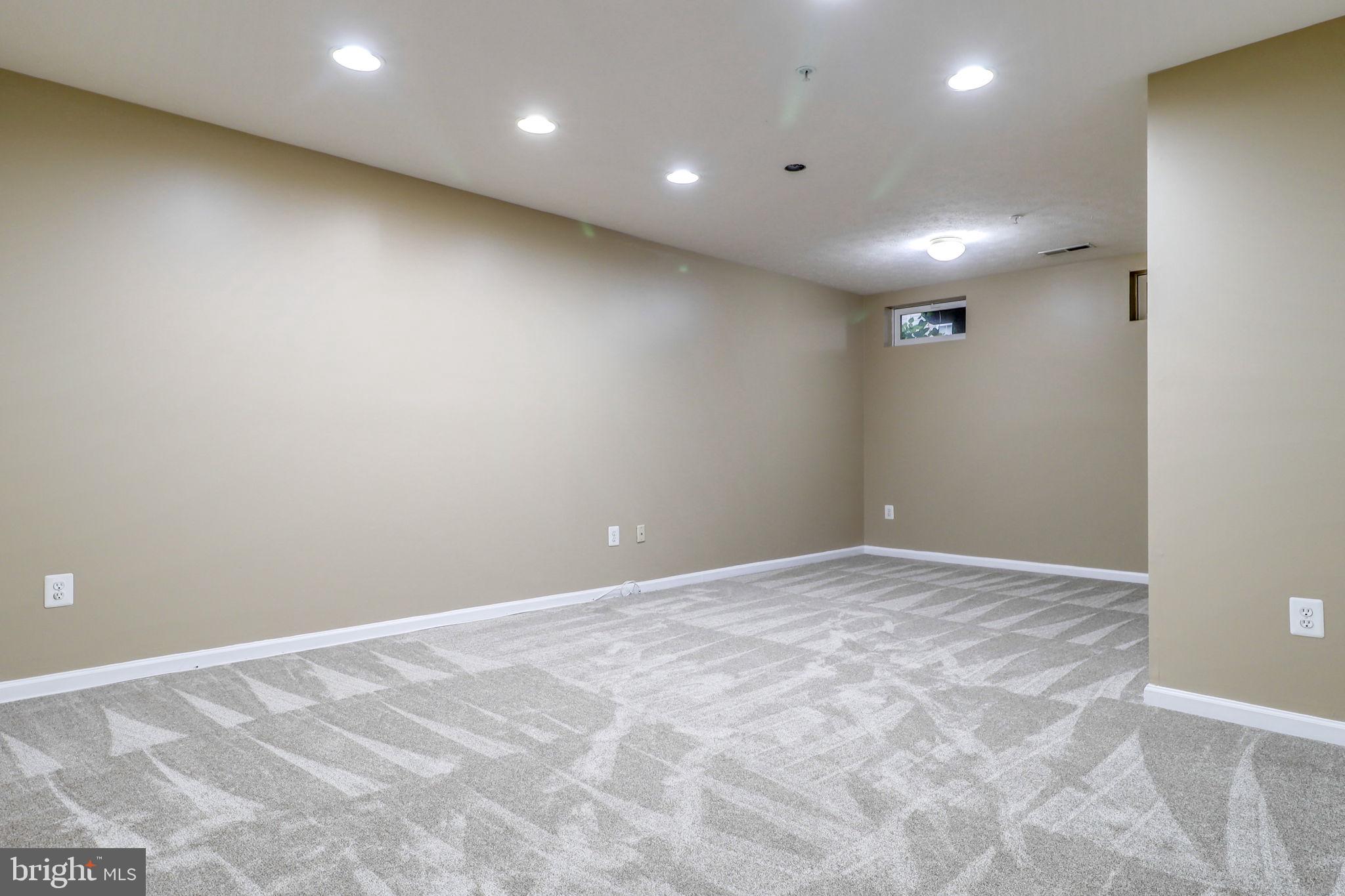 220 Oliver Heights Road Owings Mills, MD 21117 - Photo 4 of 46