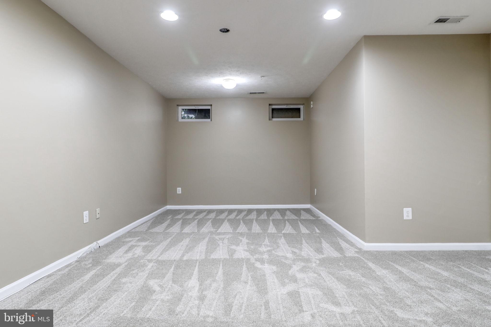 220 Oliver Heights Road Owings Mills, MD 21117 - Photo 5 of 46