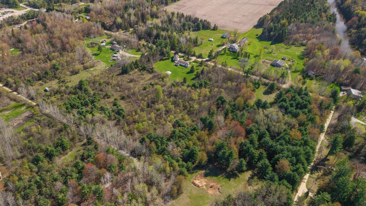 3840 Long Road Beaverton, MI 48612 - Photo 8 of 36