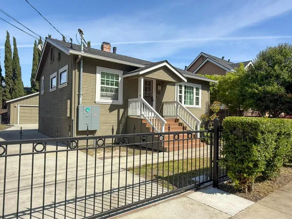 $3,200 | 102 Poplar Avenue, Redwood City, CA 94061
