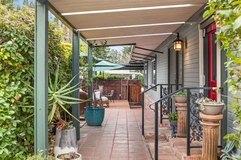 $394,000 | 2 La Cuesta Court, St. Helena, CA 94574