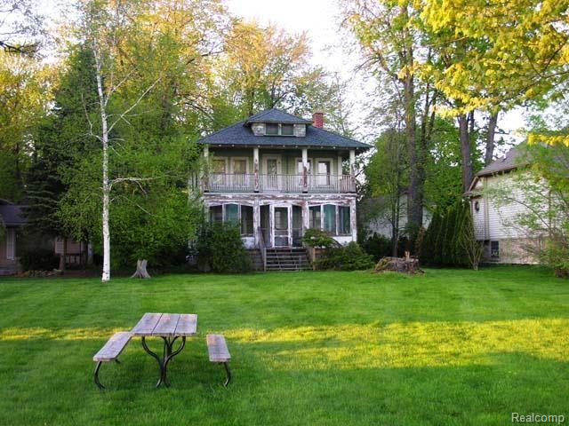 2813 Pointe Tremble Road Algonac, MI 48001 - Photo 8 of 9 8 river exterior