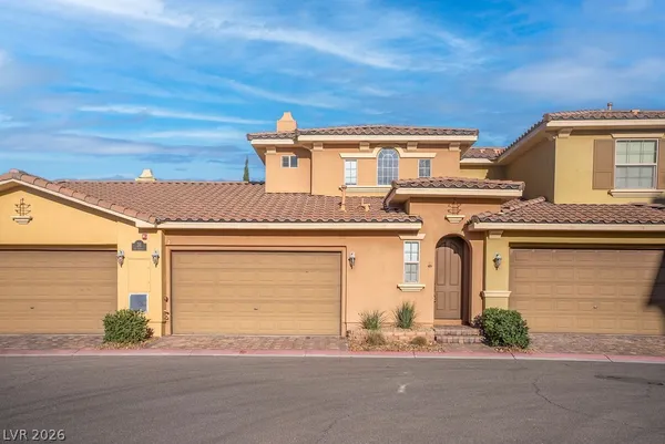 $2,200 | 31 Via Mantova, Unit 2, Henderson, NV 89011