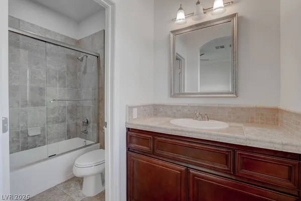 $2,200 | 31 Via Mantova, Unit 2, Henderson, NV 89011