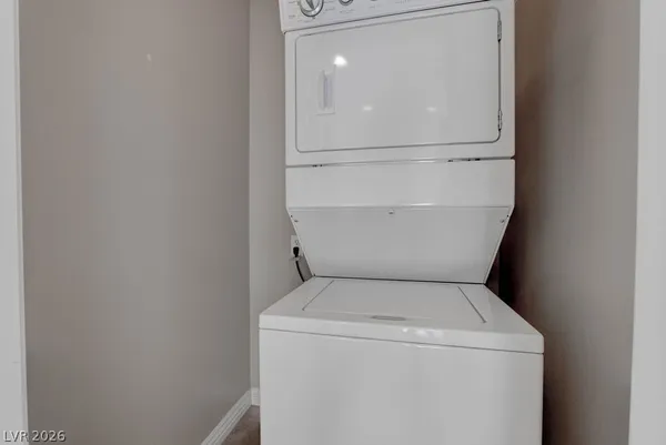 $2,200 | 31 Via Mantova, Unit 2, Henderson, NV 89011