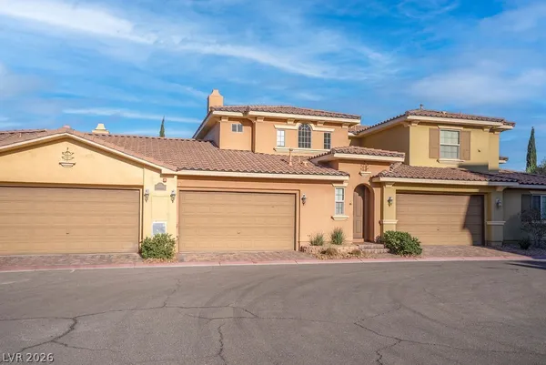 $2,200 | 31 Via Mantova, Unit 2, Henderson, NV 89011