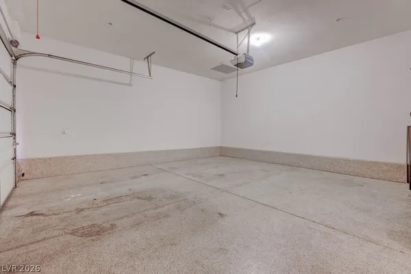 $2,200 | 31 Via Mantova, Unit 2, Henderson, NV 89011