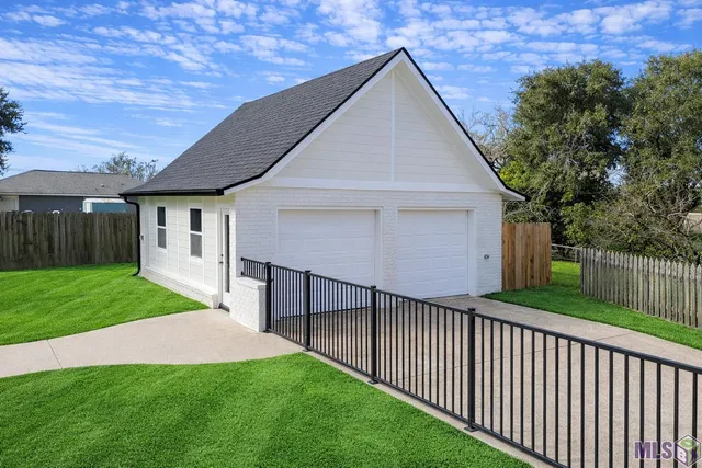 $440,000 | 116 Rosedown Street, Thibodaux, LA 70301