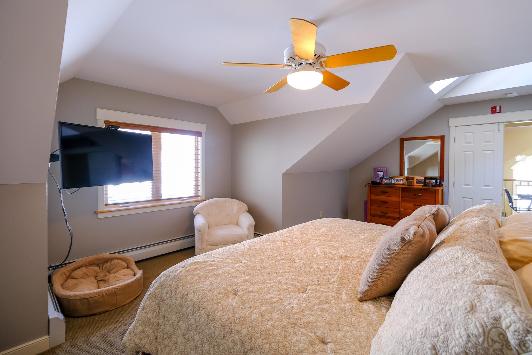 63 Alpine Way, Unit B2 Ludlow, VT 05149 - Photo 16 of 40 Gallery Image 16