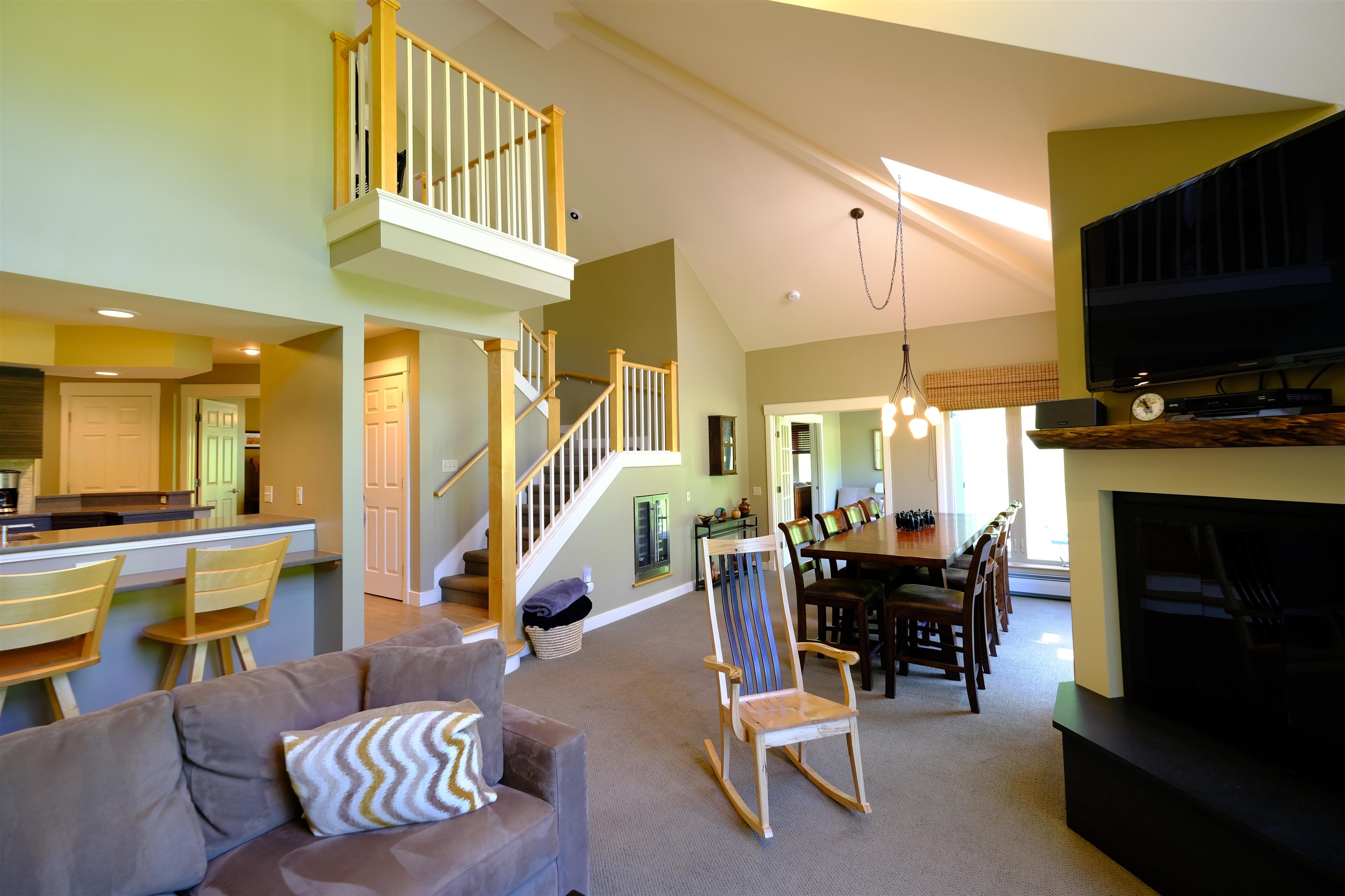 63 Alpine Way, Unit B2 Ludlow, VT 05149 - Photo 3 of 40 Gallery Image 3